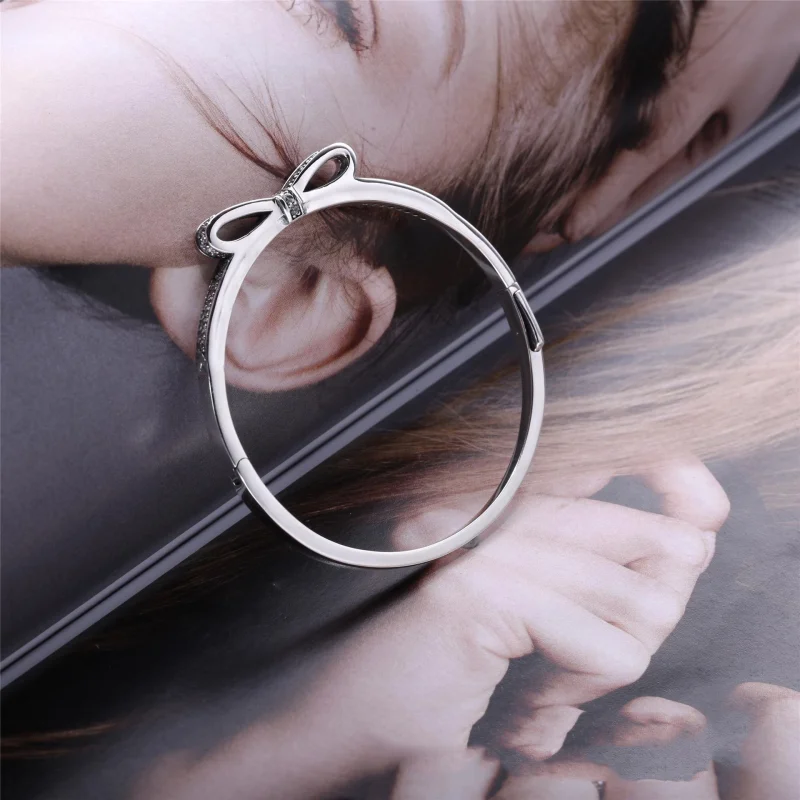 (image for) PANDORA Sparkling Bow, Clear CZ Bangle - 590536CZ - View 2