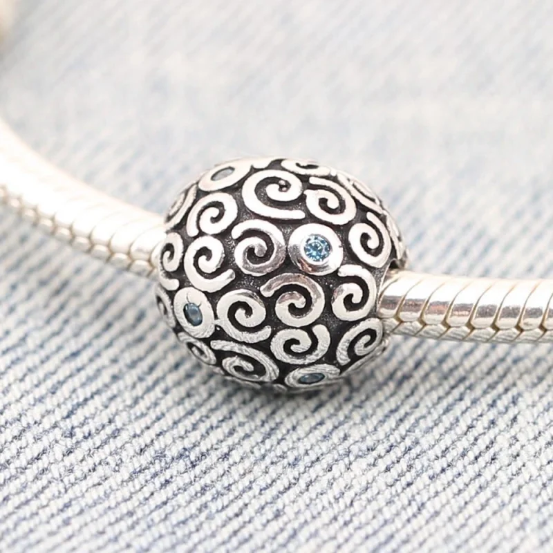 (image for) PANDORA Abstract Swirl Clip - 790962CZB - View 2