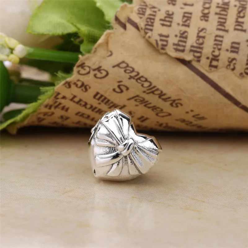 (image for) PANDORA Brilliant Heart Bow Charm - 797303 - View 3