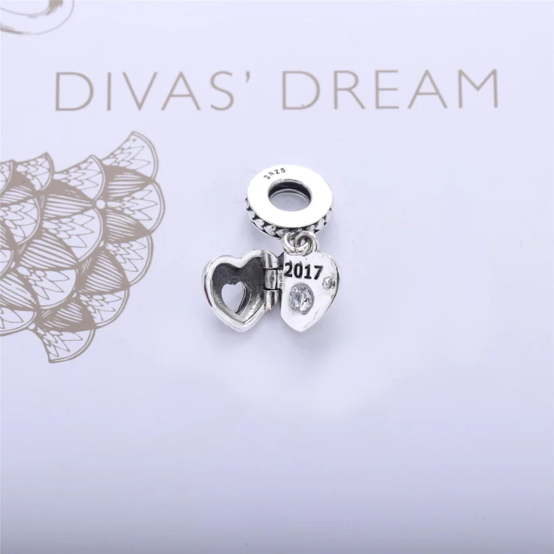 (image for) PANDORA Club Charm 2017, 0.01ct TW h/vs diamond - 792092D Dangle - View 2