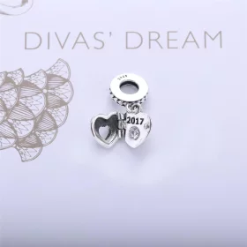 PANDORA Club Charm 2017, 0.01ct TW h/vs diamond - 792092D Dangle PANDORA Club Charm 2017, 0.01ct TW h/vs diamond - 792092D Dangle