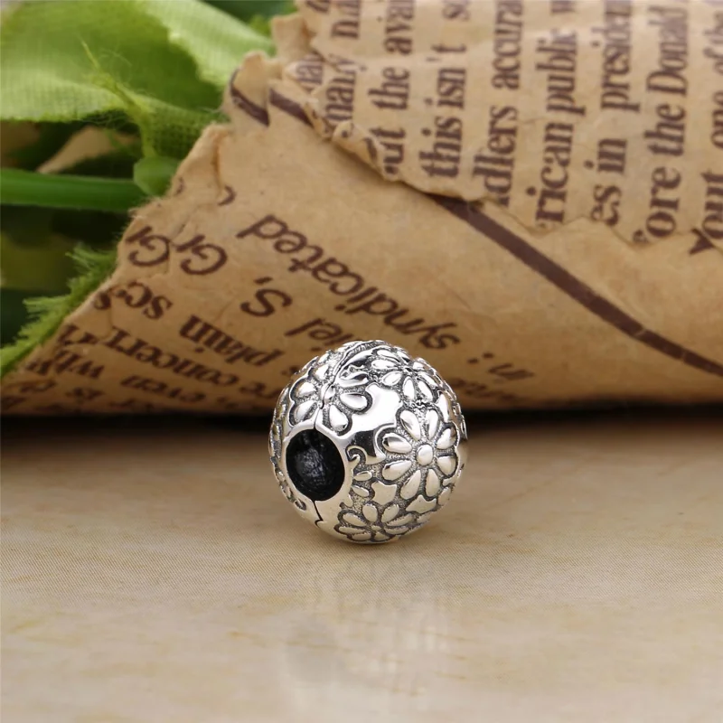 (image for) PANDORA Daisy Clip - 791013 - View 4