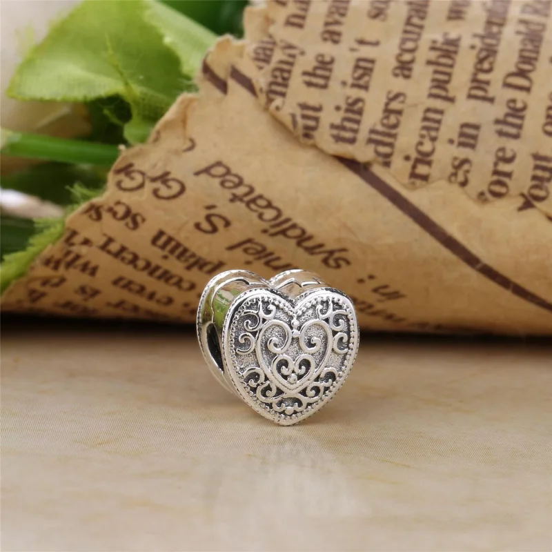 (image for) PANDORA Enchanted Heart Clip - 797024 - View 3