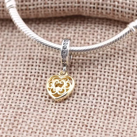 PANDORA Magnificent Heart Pendant Charm - 791742cz