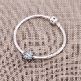 PANDORA Pavé Open My Heart Charm Clip - 791427CZ PANDORA Pavé Open My Heart Charm Clip - 791427CZ