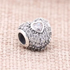 PANDORA Pavé Triple Heart Charm - 791168CZ PANDORA Pavé Triple Heart Charm - 791168CZ