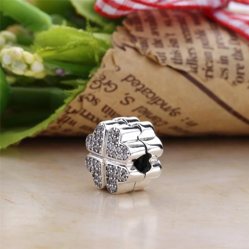 (image for) PANDORA Petals of Love Clip - 791805CZ - View 6