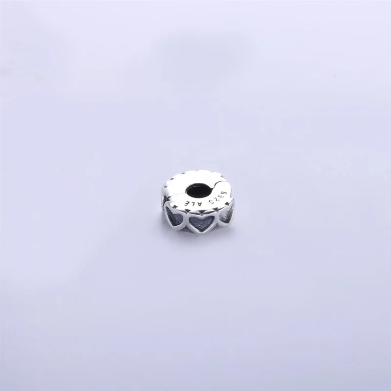 (image for) PANDORA Row of Hearts Clip - 791978 - View 2