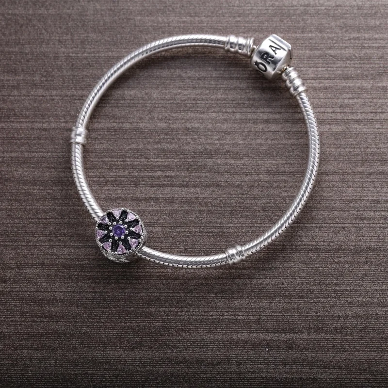 (image for) PANDORA Shimmering Medallion Charm - 791974nprmx - View 3