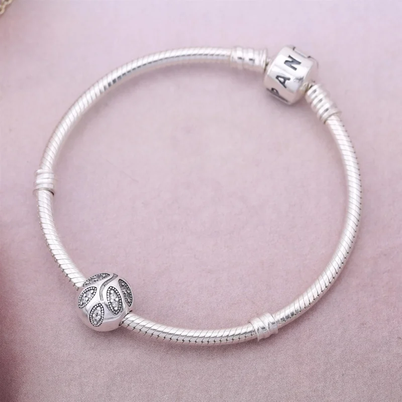 (image for) PANDORA Sparkling Leaves Clip - 791416CZ - View 2