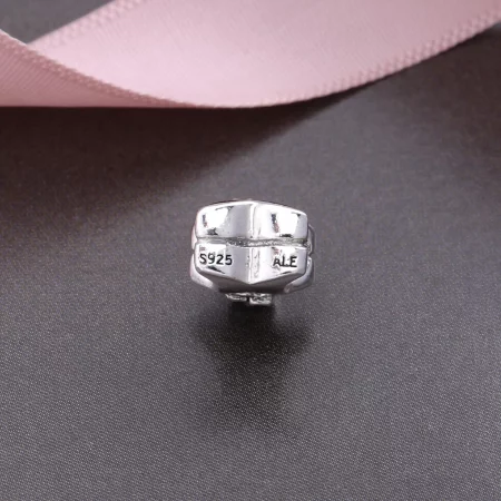 PANDORA Sweet Gingerbread Man Charm Clip - 792002EN07