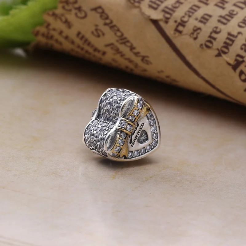 (image for) PANDORA Wedding Heart Charm, Clear CZ - 792083CZ - View 3