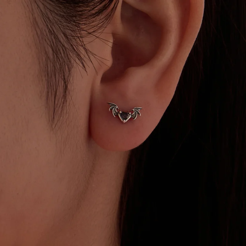 (image for) PANDORA Style Bat Wing Heart Purple Zircon Stud Earrings - SCE2051 - View 5