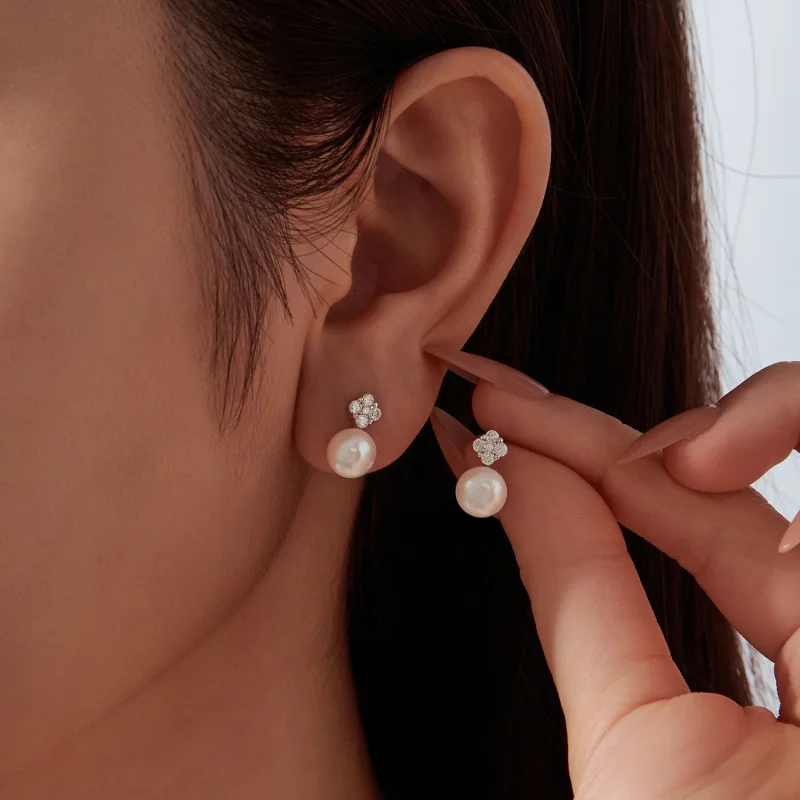 (image for) PANDORA Style Four Leaf Clover Freshwater Pearl Stud Earrings - BSE1316 - View 9