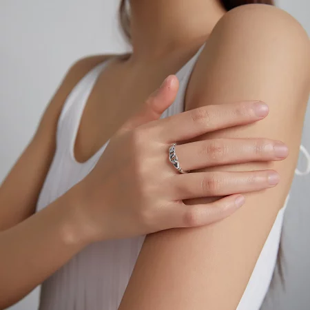 Pandora Style Chain of Hands Ring - BSR183