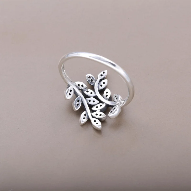 (image for) PANDORA Shimmering Leaves Ring - 190921CZ - View 3