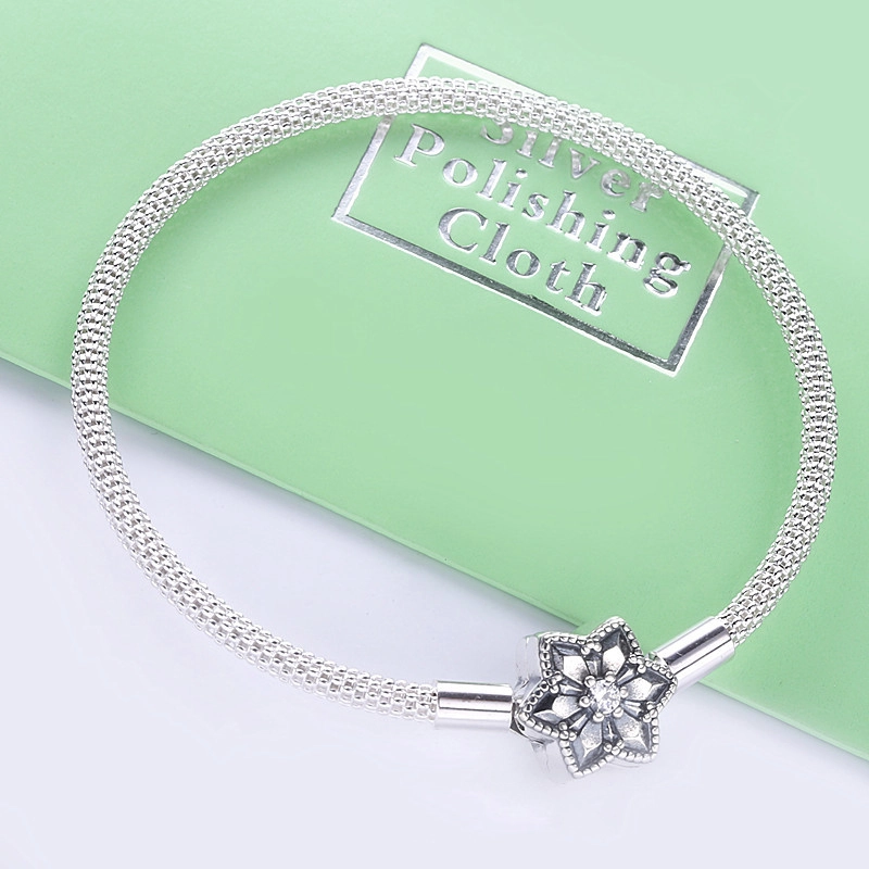 (image for) Pandora Bright Snowflake Mesh Bracelet - 598616C01 - View 2