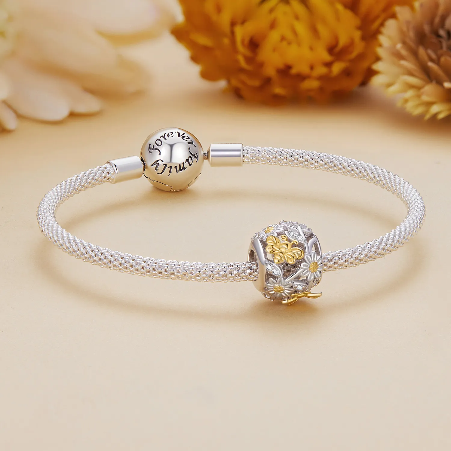 Pandora Style Daisy Bee Charm - BSC818